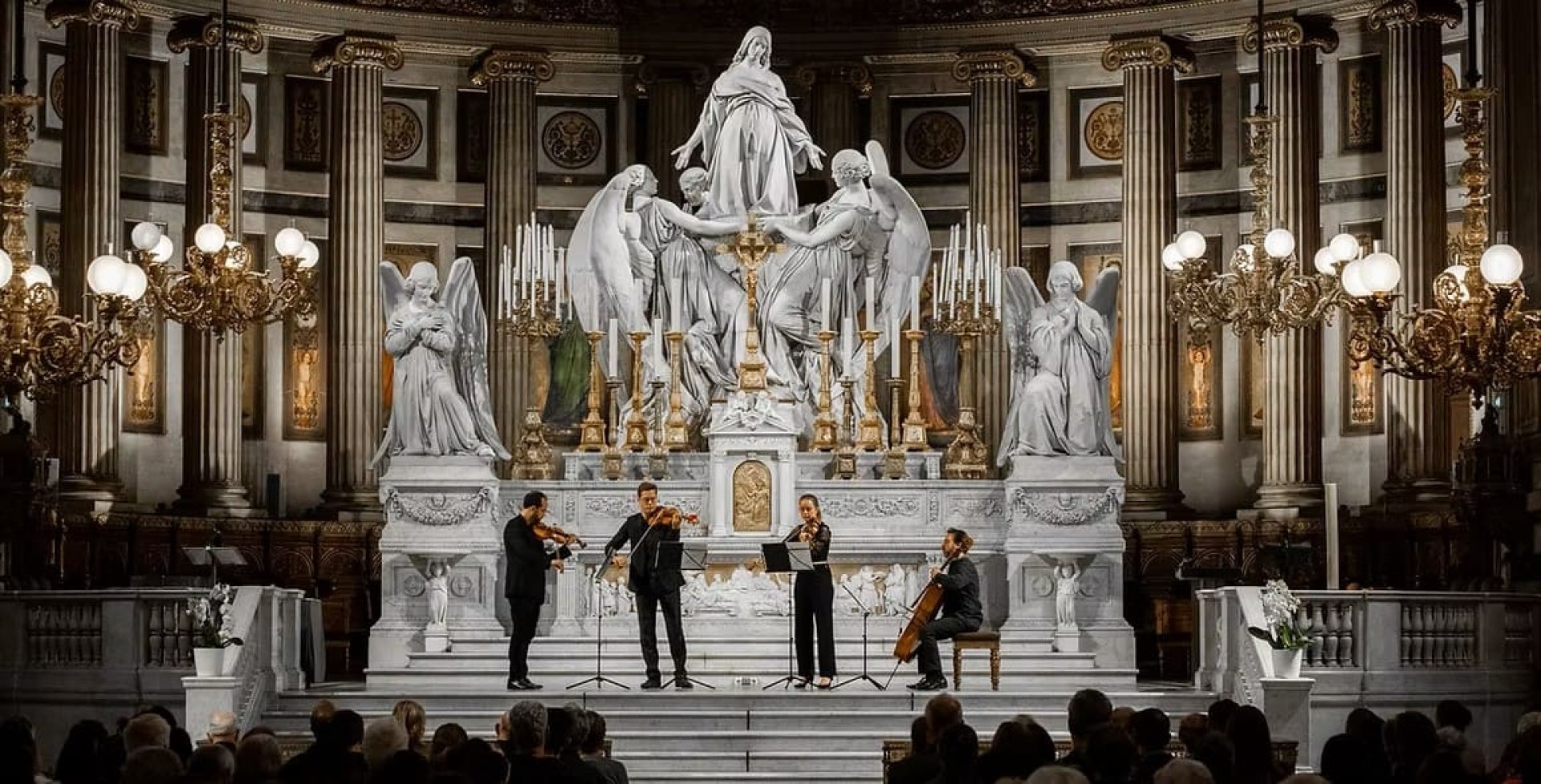 Las Cuatro Estaciones de Vivaldi, Ave Maria, Concierto de Mendelssohn