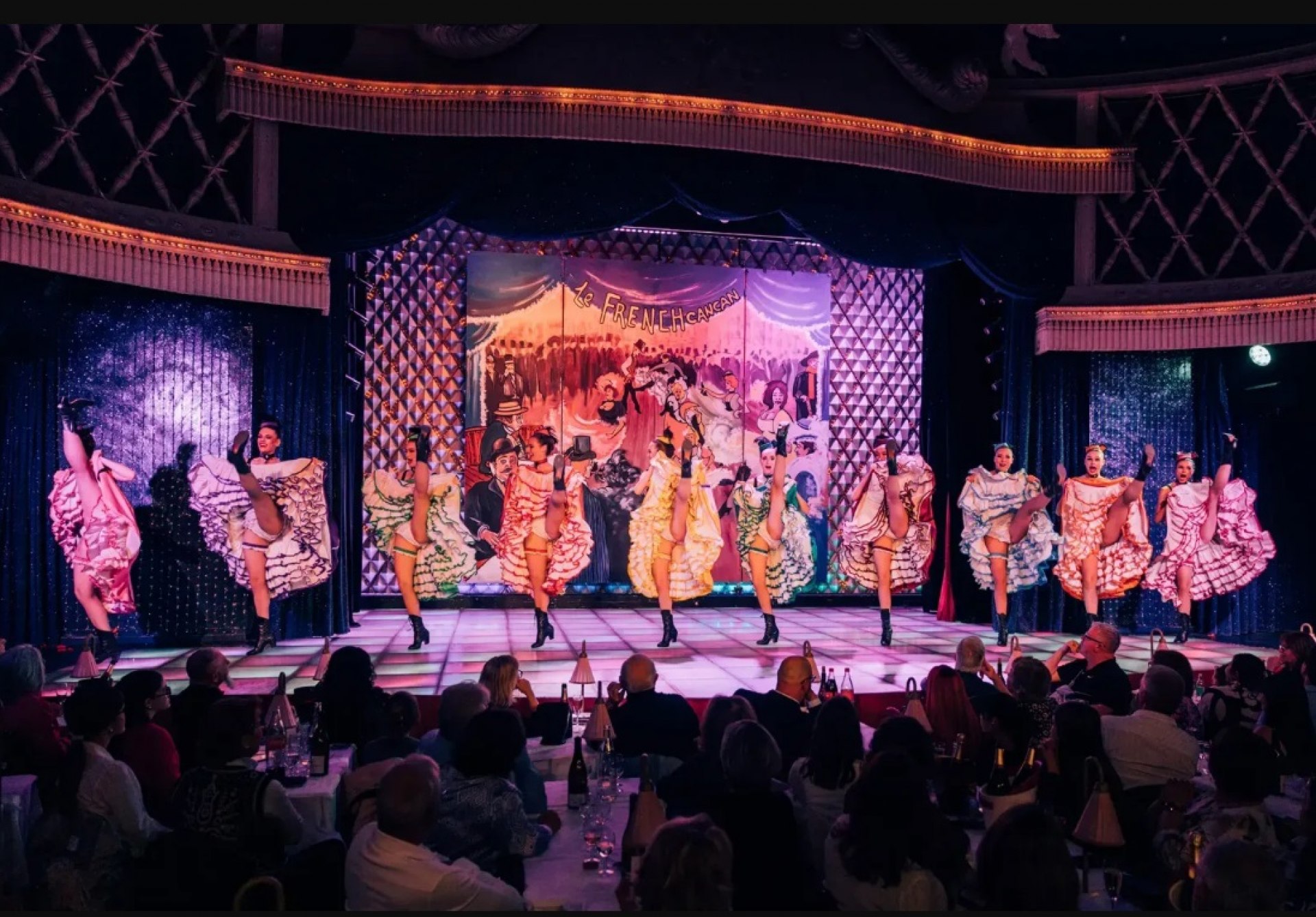 La Nouvelle Eve Cabaret Show