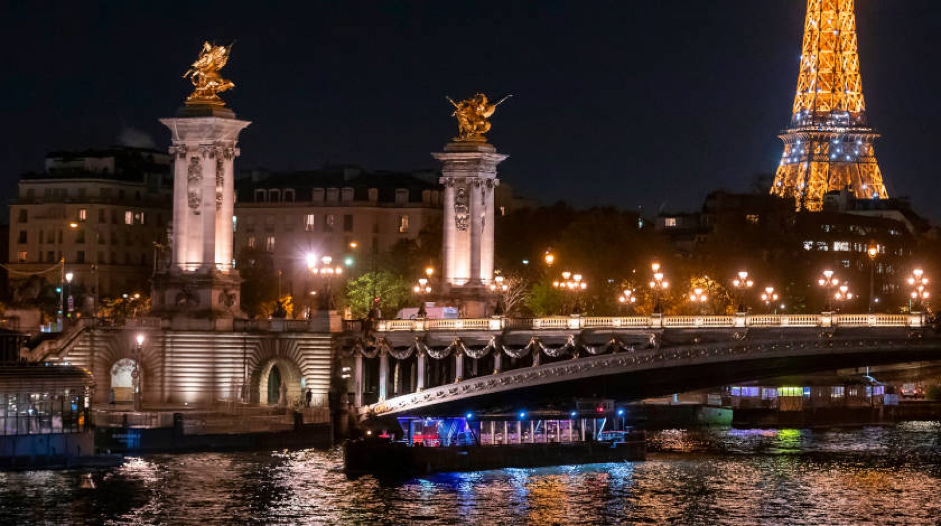 EIFFEL DINNER CRUISE - DISCOVERY OFFER