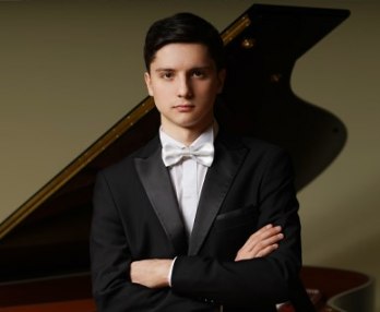 Nikolai Kuznetsov y la Orquesta CRR